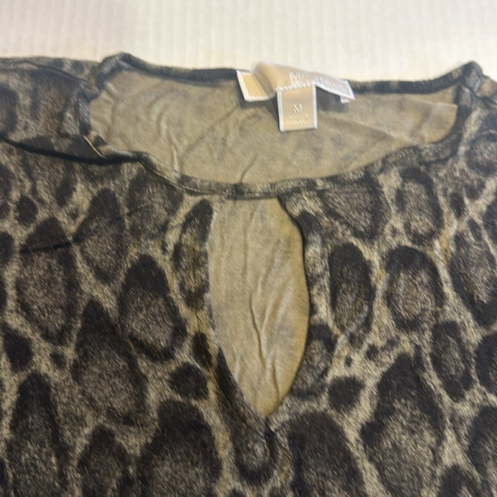 Michael Kors animal print blouse top in black and olive green w peephole front - Picture 8 of 8